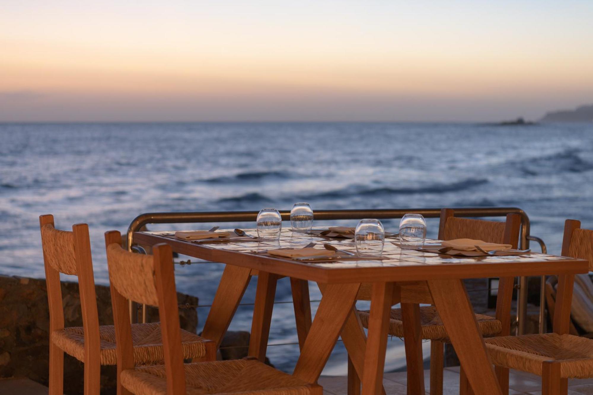 Ikaros Beach, Luxury Resort & Spa - Adults Only Малиа Екстериор снимка